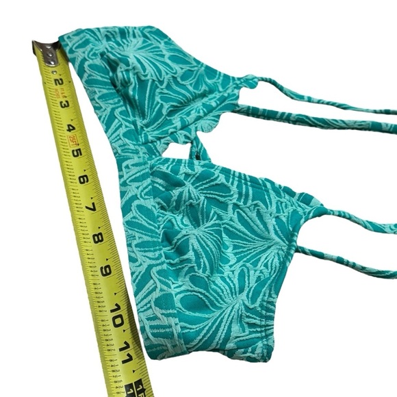 NEW Cupshe Scallop V-Neck High Waisted Bikini in Mint Green Size XS - Picture 6 of 9